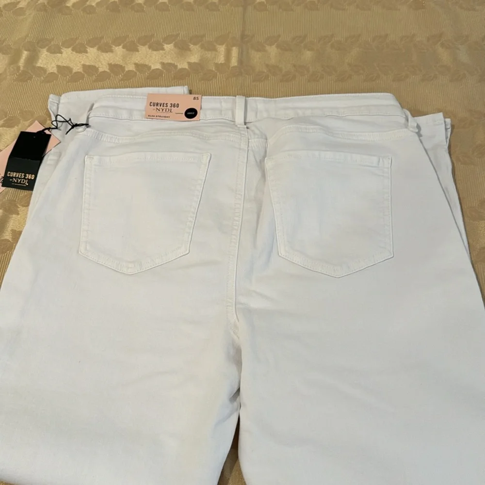 Curves 360 by NYDJ Slim Ankle Jeans. Size 8 short - Picture 8 of 13